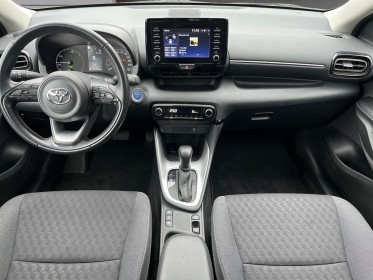 Toyota yaris hybride my22 116h/camera de recul/carplay/1ère mains/garantie toyota occasion simplicicar salon de provence...