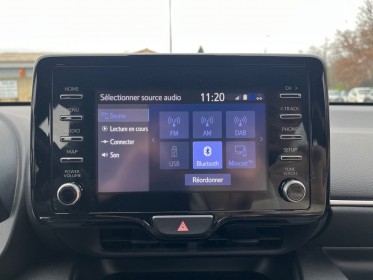 Toyota yaris hybride my22 116h/camera de recul/carplay/1ère mains/garantie toyota occasion simplicicar salon de provence...