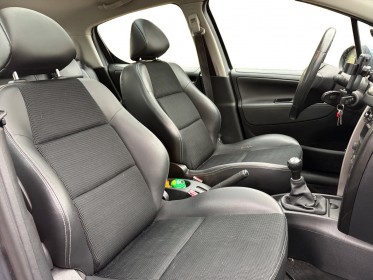 Peugeot 207 1.6 vti 120ch / toit panoramique / radar ar / clim auto occasion simplicicar orgeval  simplicicar simplicibike...