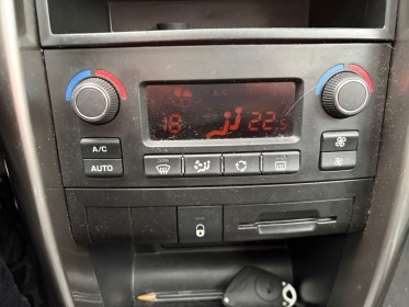 Peugeot 207 1.6 vti 120ch / toit panoramique / radar ar / clim auto occasion simplicicar orgeval  simplicicar simplicibike...