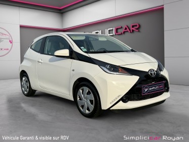 Toyota aygo 1.0 vvt-i x-shift x-play garantie 1 an/première main occasion simplicicar royan simplicicar simplicibike france