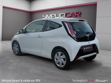 Toyota aygo 1.0 vvt-i x-shift x-play garantie 1 an/première main occasion simplicicar royan simplicicar simplicibike france