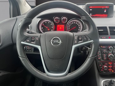 Opel meriva 1.6 cdti-136 ch-cosmo pack-attelage-révisé et garantie 12 mois occasion simplicicar salon de provence...