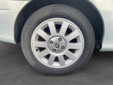 Renault megane cab 1.6i 16v dynamique distribution faite révisée et garantie occasion simplicicar royan simplicicar...