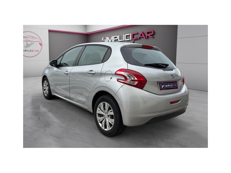 PEUGEOT d'occasion 208 1.2 VTI 82 ENVY de 2014 Nice (06)﻿
