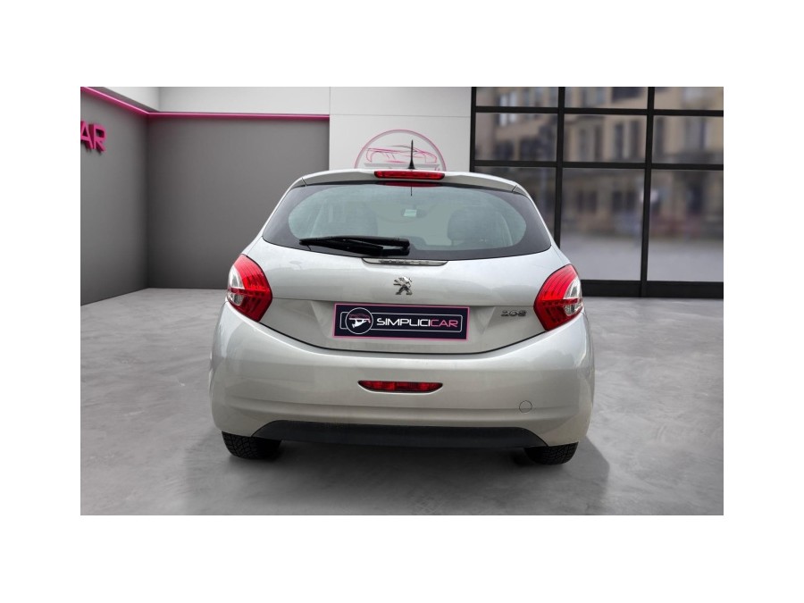 PEUGEOT d'occasion 208 1.2 VTI 82 ENVY de 2014 Nice (06)﻿