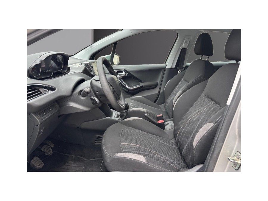 PEUGEOT d'occasion 208 1.2 VTI 82 ENVY de 2014 Nice (06)﻿
