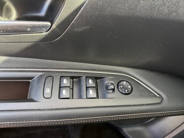 Peugeot 3008 puretech 130ch ss bvm6 gt line distri ok siege chauffant radar av / ar bluetooth garantie 12 mois occasion...