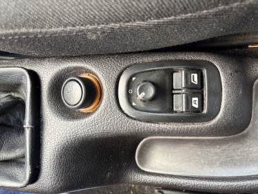 Peugeot 206 2.0 hdi xt occasion avignon (84) simplicicar simplicibike france