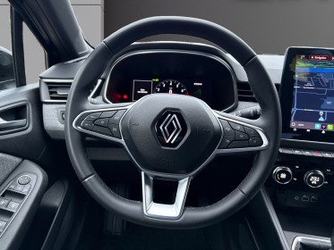 Renault clio v nouvelle tce 90 techno  grand écran ,garantie 12 mois occasion simplicicar lyon nord simplicicar simplicibike...