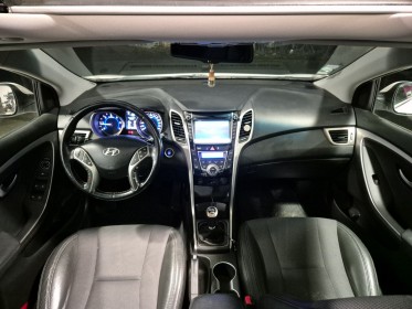 Hyundai i30 1.6 crdi 128 pack premium occasion simplicicar arras  simplicicar simplicibike france