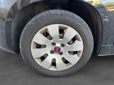 Fiat panda 1.2 8v 69 ch pop garantie 12 mois occasion simplicicar lyon nord simplicicar simplicibike france