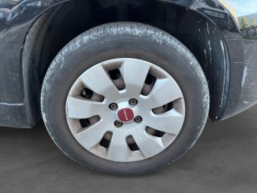 Fiat panda 1.2 8v 69 ch pop garantie 12 mois occasion simplicicar lyon nord simplicicar simplicibike france