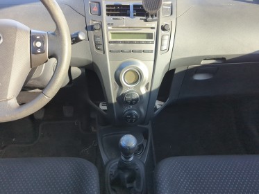 Toyota yaris 1.4 - 90 d-4d fap in commande au volant clim garantie 12 mois occasion simplicicar frejus  simplicicar...
