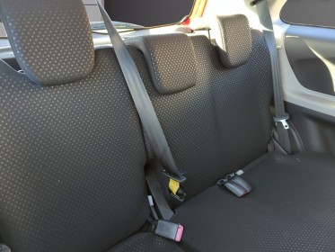 Toyota yaris 1.4 - 90 d-4d fap in commande au volant clim garantie 12 mois occasion simplicicar frejus  simplicicar...