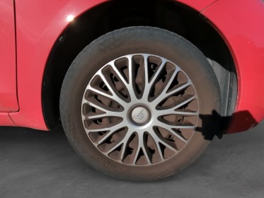 Toyota yaris 1.4 - 90 d-4d fap in commande au volant clim garantie 12 mois occasion simplicicar frejus  simplicicar...