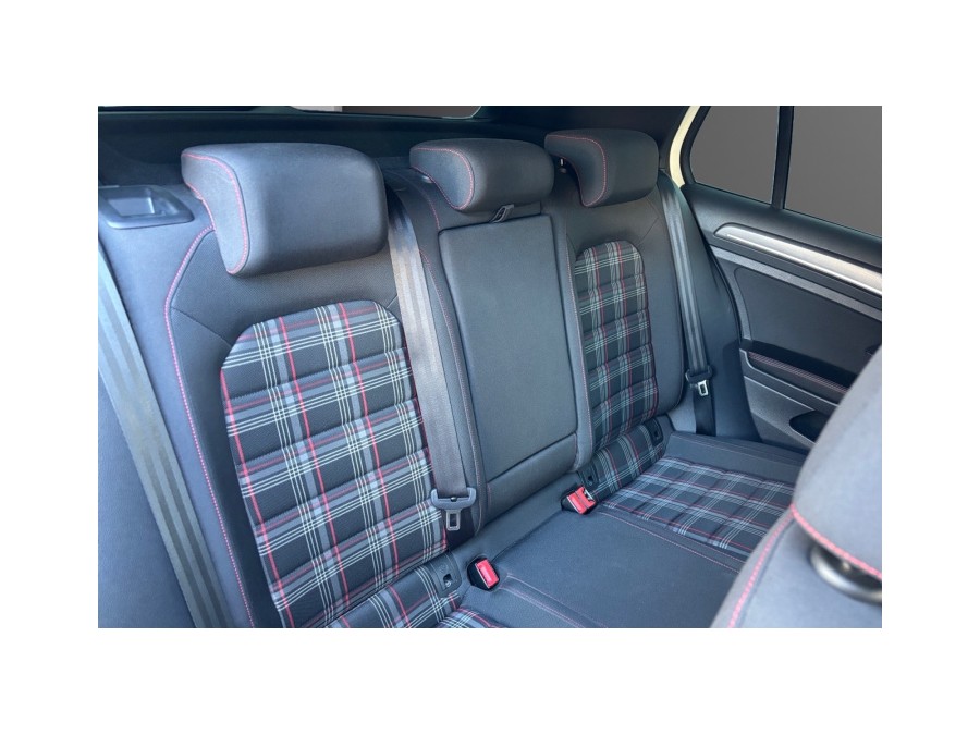 VOLKSWAGEN d'occasion GOLF GTI PIRELLI 2.0T FSI 230 DSG de 2019 Nice