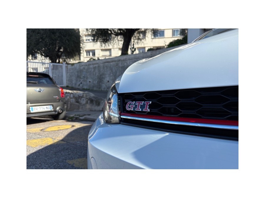 VOLKSWAGEN d'occasion GOLF GTI PIRELLI 2.0T FSI 230 DSG de 2019 Nice