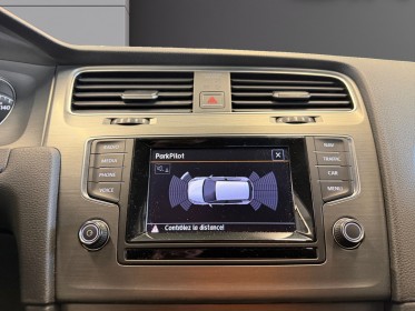 Volkswagen golf 1.6 tdi 105 bluemotion technology fap confortline sieges chauffants - jantes 18 - clim bizones - radar av/ar...