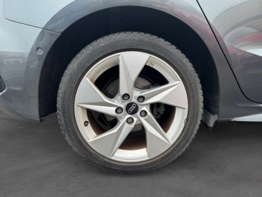 Audi a3 sportback 40 tfsie 204 s tronic 6 s line - suivi à jour audi - carplay - caméra - bo - faible km occasion...