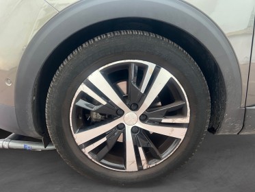 Peugeot 5008 puretech 130ch ss bvm6 allure kit de distribution et triangle changés très bon état garantie 12 mois occasion...