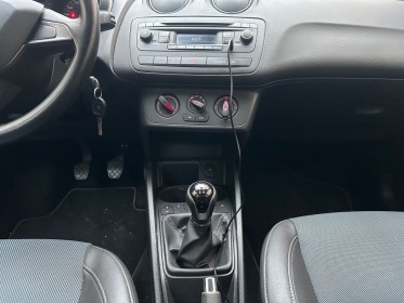 Seat ibiza 1.2 60 ch i tech plus -  peu kilomÉtrÉ - sellerie cuire - regulateur / limiteur de vitesse occasion simplicicar...