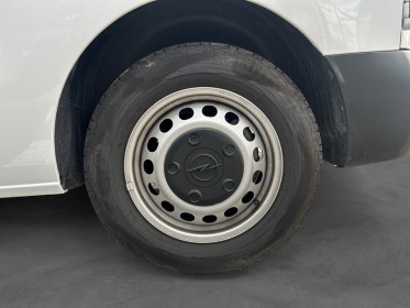 Opel vivaro cabine approfondie taille m bluehdi 120 3 places  bvm6  h1l1 garantie 12 mois état neuf financement possible...