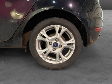 Ford fiesta 1.25 82ch fun distribution ok garantie 12 mois occasion simplicicar saint-jean simplicicar simplicibike france