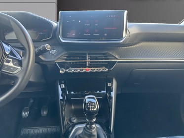 Peugeot 208 100 bvm6 allure carplay caméra de recul garantie 12 mois occasion simplicicar toulouse sud simplicicar...