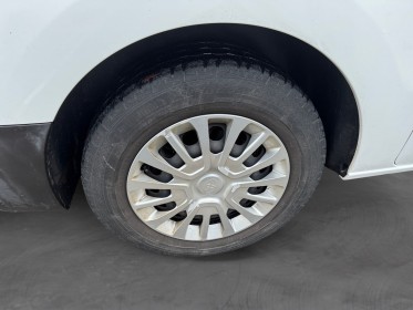 Toyota proace fourgon rc19 medium 1.5l 120 d-4d bvm6 business occasion simplicicar lille  simplicicar simplicibike france