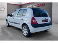 RENAULT d'occasion CLIO PRIVILEGE 1.6 16V de 2003 Nice (06)﻿