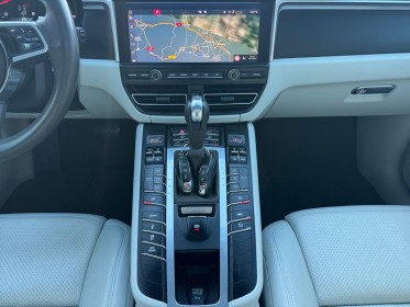 Porsche macan 2.0 245 ch pdk pack chrono toit ouvrant caméra 360 sièges éléc chauffants à mémoire garantie 12 mois...