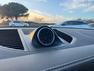 Porsche macan 2.0 245 ch pdk pack chrono toit ouvrant caméra 360 sièges éléc chauffants à mémoire garantie 12 mois...