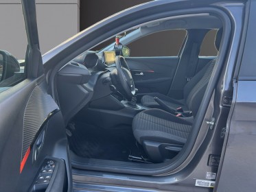 Peugeot 208 puretech 100 ss bvm6 active pack - caméra recul - régulateur  limiteur - maintien voie occasion réunion ville...