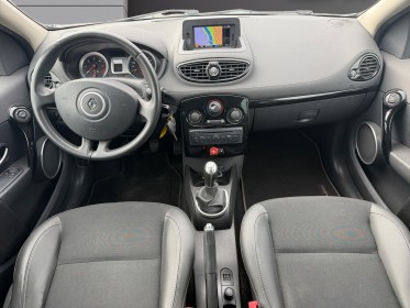 Renault clio iii dci 75 eco2 nightday - suivi à jour - distrib ok - gps tomtom occasion simplicicar compiegne simplicicar...
