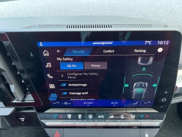 Renault megane e-tech ev40 130ch standard charge equilibre occasion simplicicar toulouse nord simplicicar simplicibike france