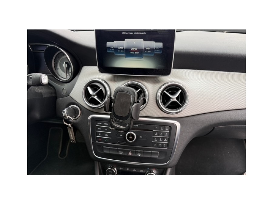 MERCEDES d'occasion CLASSE GLA GLA 200 WHITE ART EDITION BA de 2015