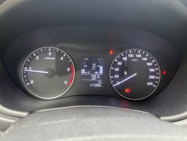 Hyundai i20 1.1 crdi 75 initia- chaine de distribution- garantie 12 mois occasion simplicicar lyon nord simplicicar...