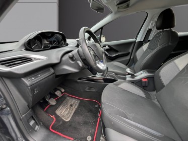 Peugeot 2008 bluehdi 100ch ss bvm5 active occasion simplicicar limoges  simplicicar simplicibike france