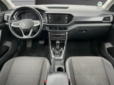 Volkswagen t-cross r-line 1.0 tsi 110 ch carplay palettes au volants virtual cockpit garantie 12 mois occasion simplicicar...