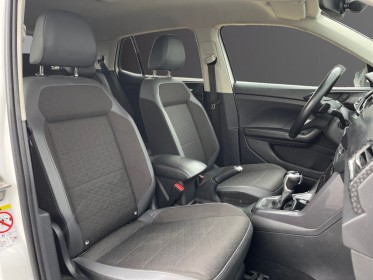 Volkswagen t-cross r-line 1.0 tsi 110 ch carplay palettes au volants virtual cockpit garantie 12 mois occasion simplicicar...