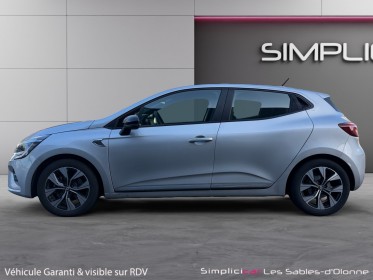 Renault clio v e-tech 140 - 21 n limited hybride boite automatique garantie 12 mois occasion simplicicar les sables-d'olonne...