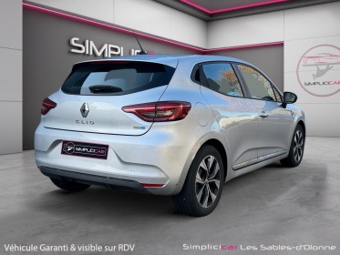 Renault clio v e-tech 140 - 21 n limited hybride boite automatique garantie 12 mois occasion simplicicar les sables-d'olonne...