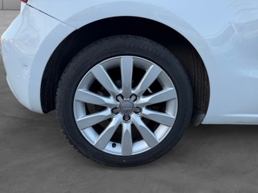 Audi a1 a1 1.6 tdi 90 s line kit distribution  embrayage neufs occasion avignon (84) simplicicar simplicibike france