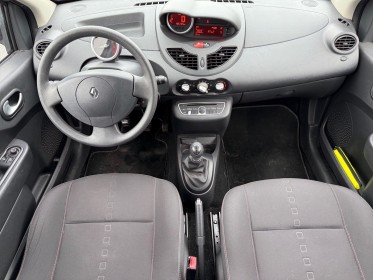 Renault twingo ii 1.2 lev 16v 75 eco2 authentique - garantie 12mois - 1 ère main - dossier facture complet - climatisation...