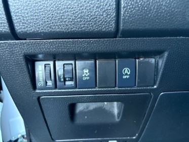 Isuzu d-max n57 space cab 1.9 164 ch 4x4 bva benne basculante tva recup garantie 60 mois 100 000 kms occasion simplicicar...