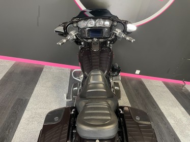 Harley davidson cvo street glide 1923 cvo occasion parc moto simplicicar lyon ouest simplicicar simplicibike france