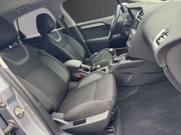 Citroen c4 c4 puretech 110 bvm feel occasion simplicicar livry gargan simplicicar simplicibike france