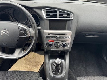 Citroen c4 c4 puretech 110 bvm feel occasion simplicicar livry gargan simplicicar simplicibike france