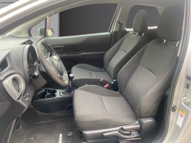 Toyota yaris 69 vvt-i active occasion simplicicar livry gargan simplicicar simplicibike france
